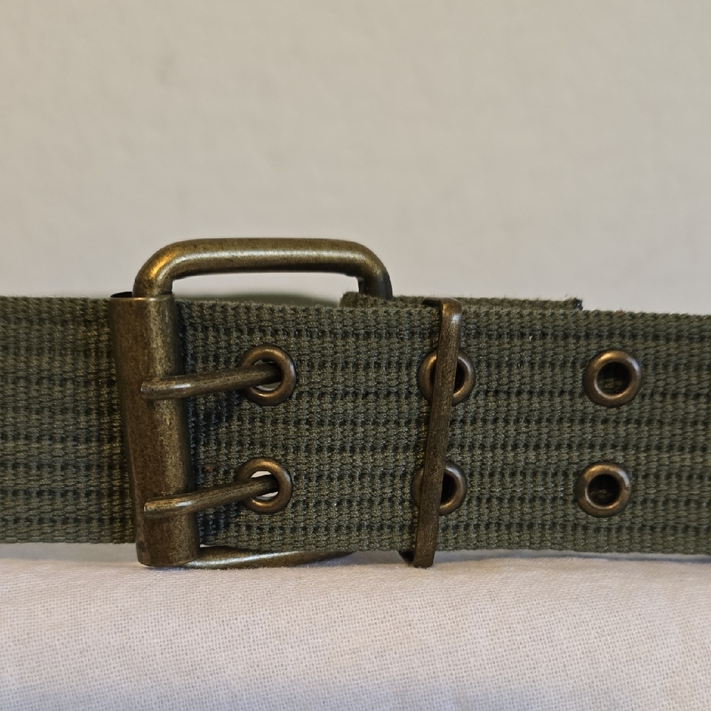 Women's Olive Green Canvas Belt. GC - Picture 2 of 11